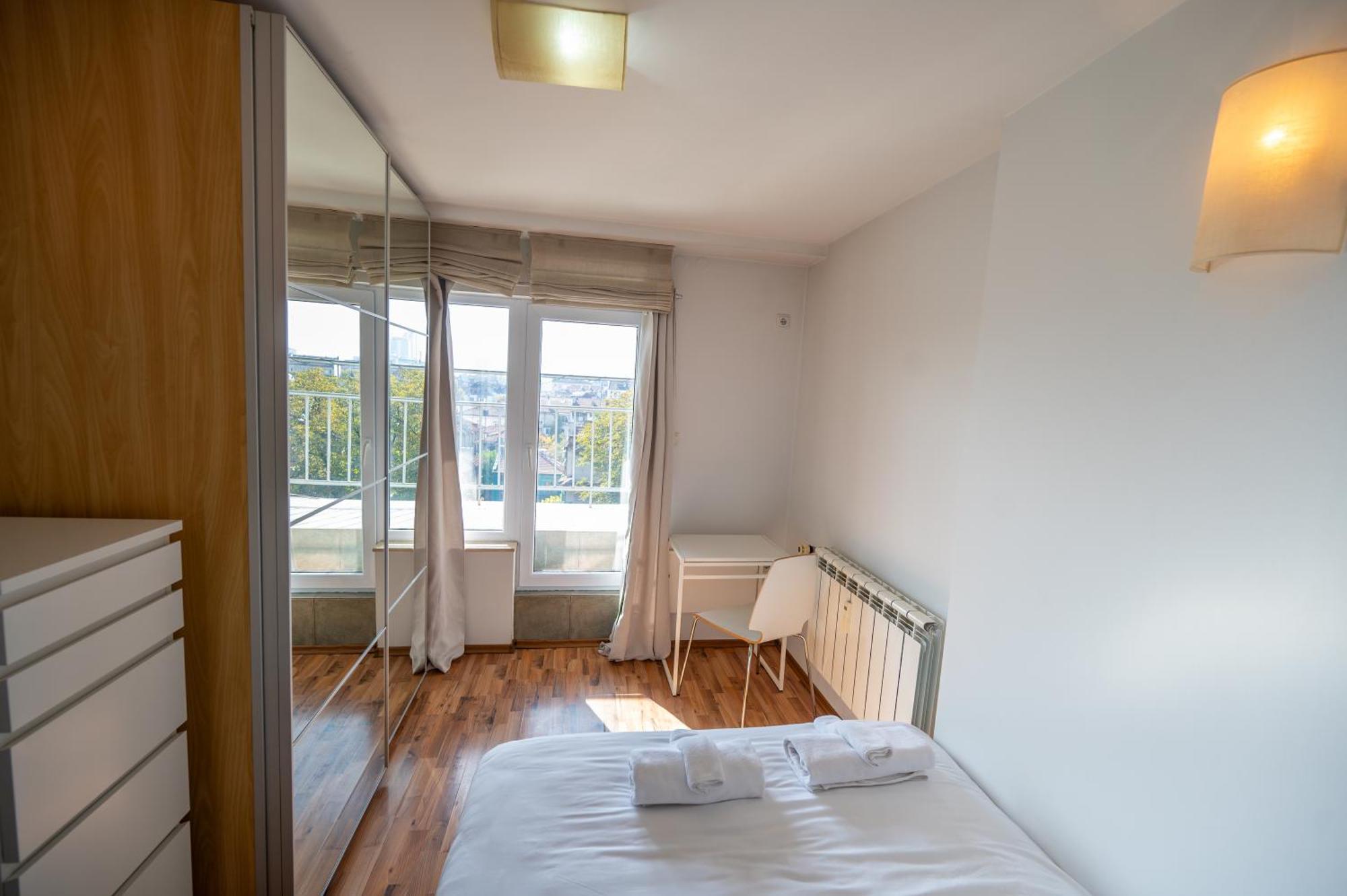 Bright 1bdr With Balcony סופיה